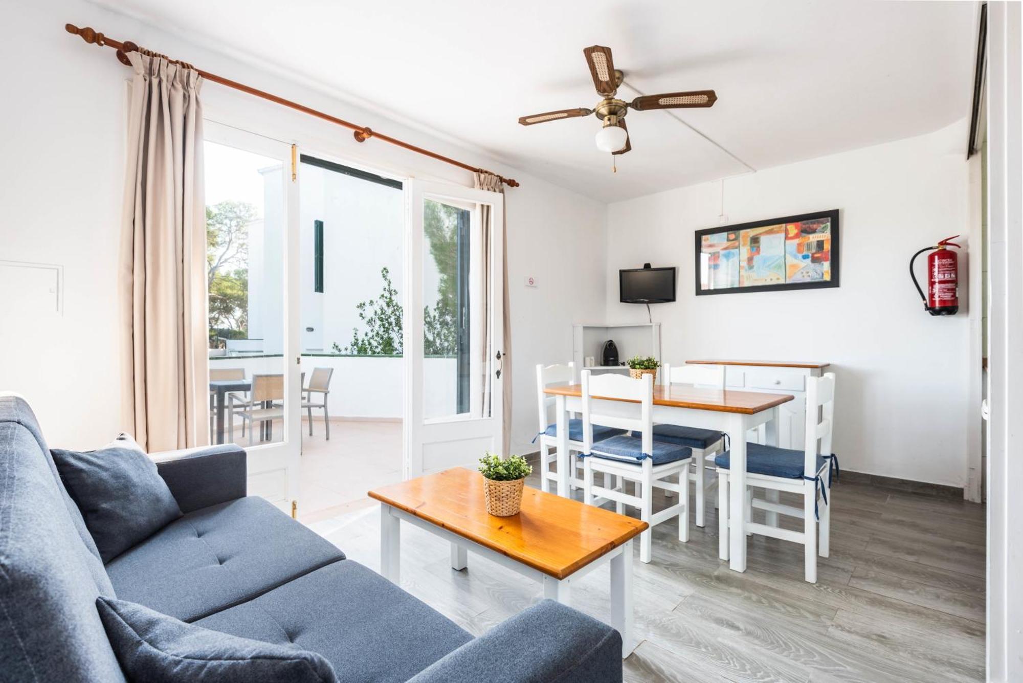 Apartamentos Alta Galdana Cala Galdana  Habitación foto